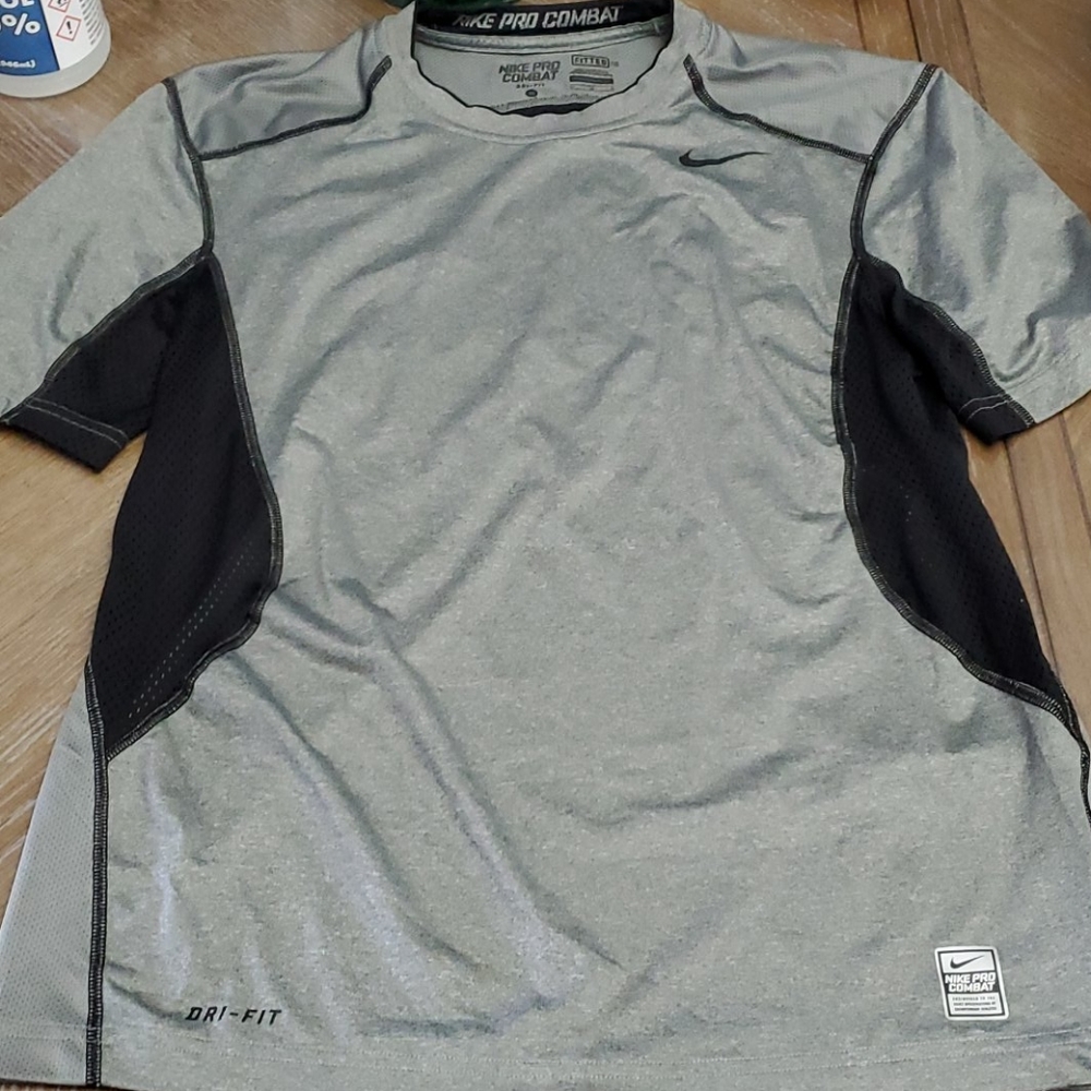Mens nike fitted